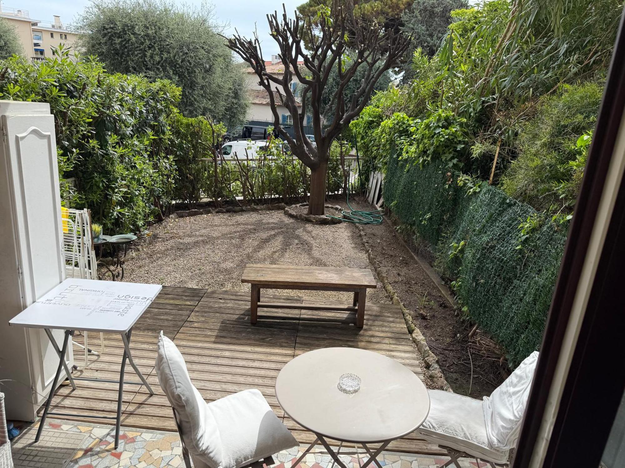 Studio Calme A Deux Pas De La Mer Avec Jardin Et Parking Prive Beaulieu-sur-Mer Dış mekan fotoğraf
